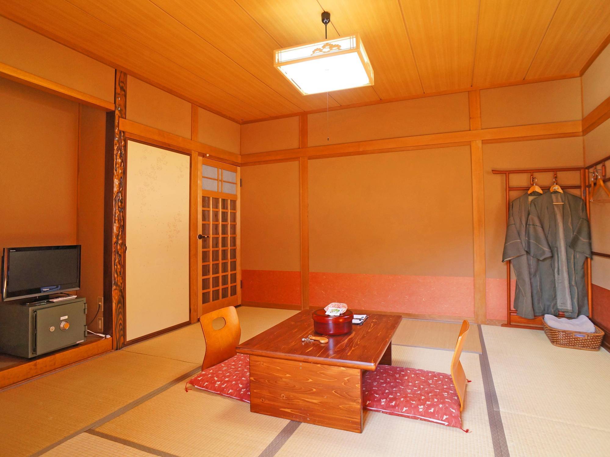 Ban-Ya Hot Spring Inn Yufu Exterior photo