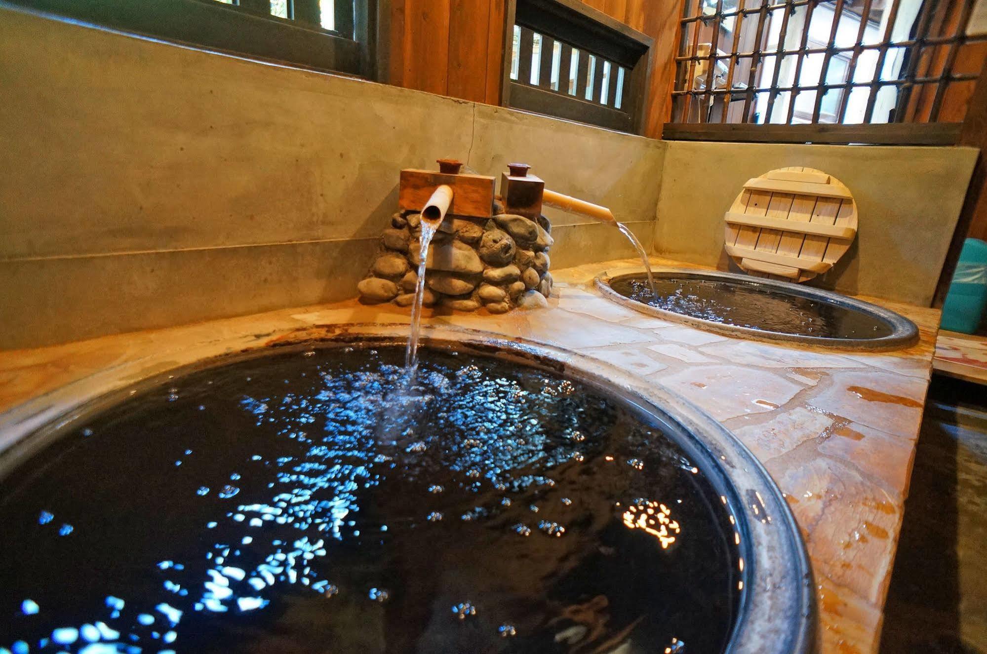 Ban-Ya Hot Spring Inn Yufu Exterior photo